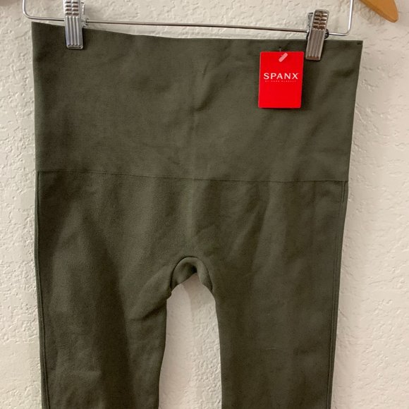 Spanx Cropped Lamn Leggings Olive Green Size 1X NWT - Picture 3 of 10